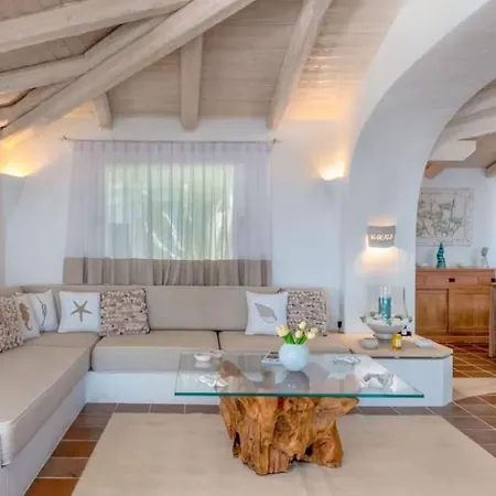 Luxury For 14 People Porto Rotondo